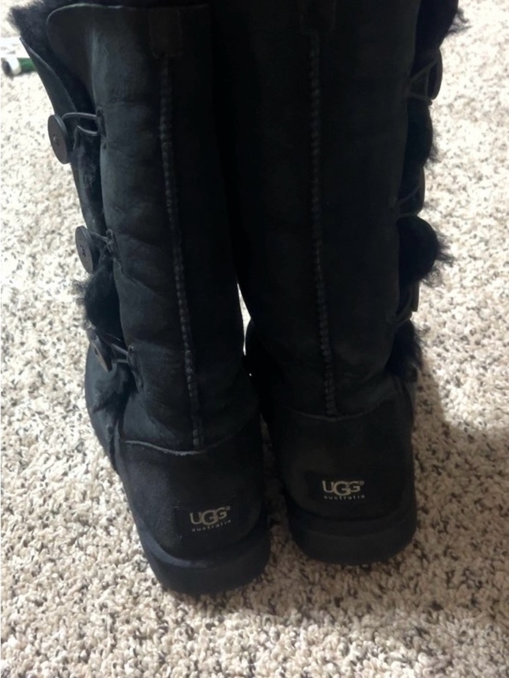 Women’s Bailey button  tall Ugg boots. Size 8. Used but great condition.